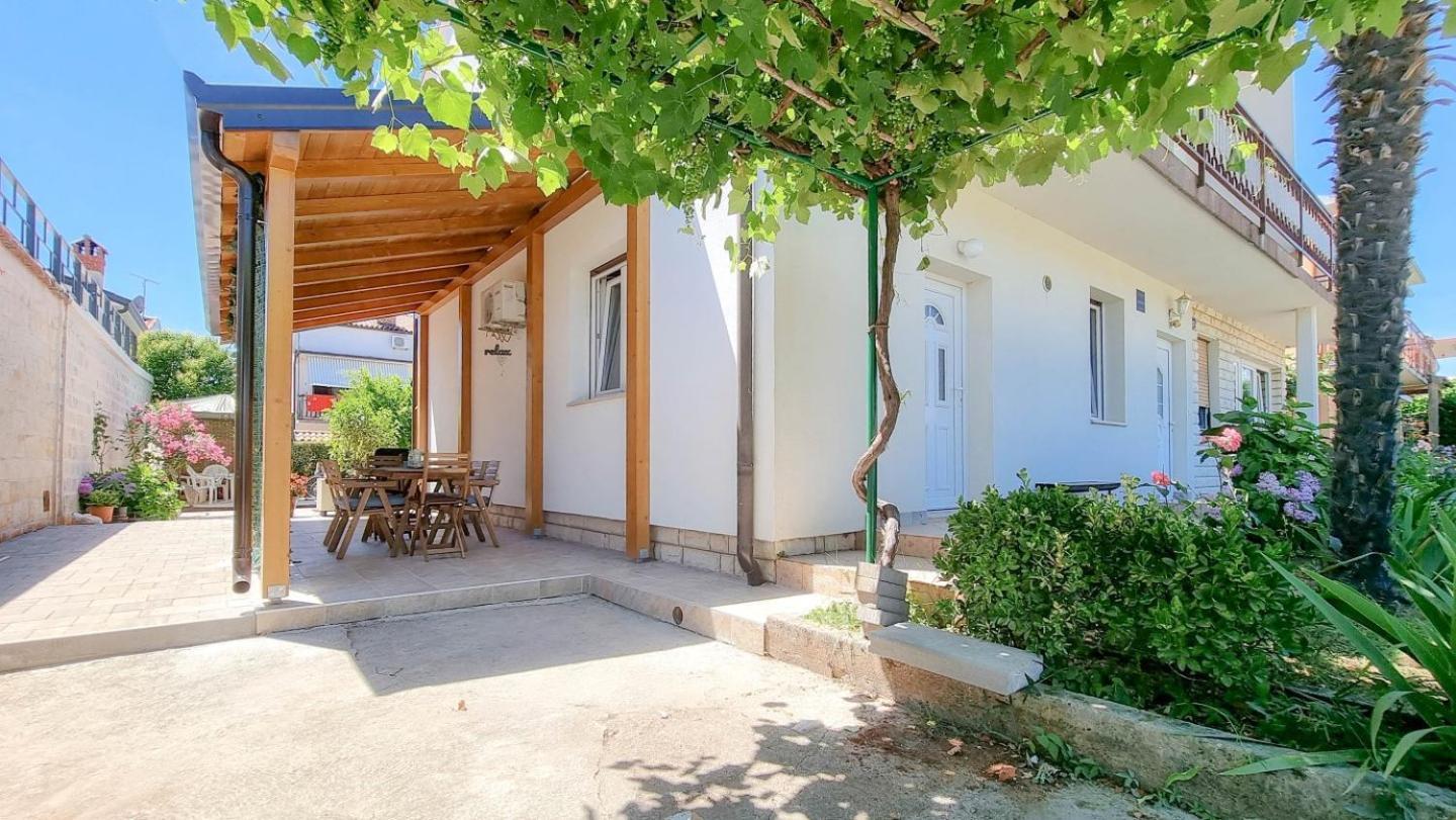 Bosko Apartment Умаг Екстериор снимка